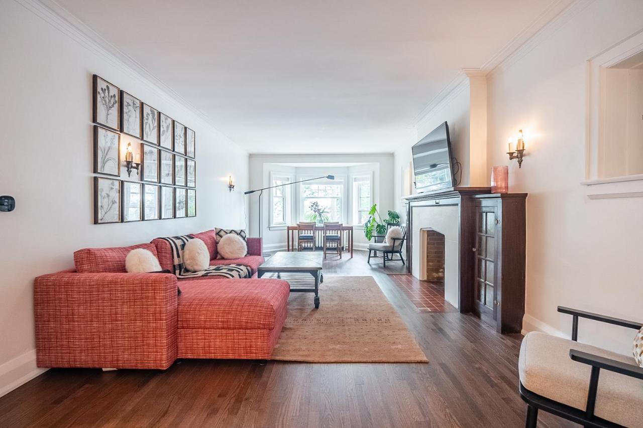 Beautiful And Spacious Luxury Home Toronto Exterior photo